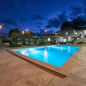  Aparthotel Il Casale Di Monacella Italien